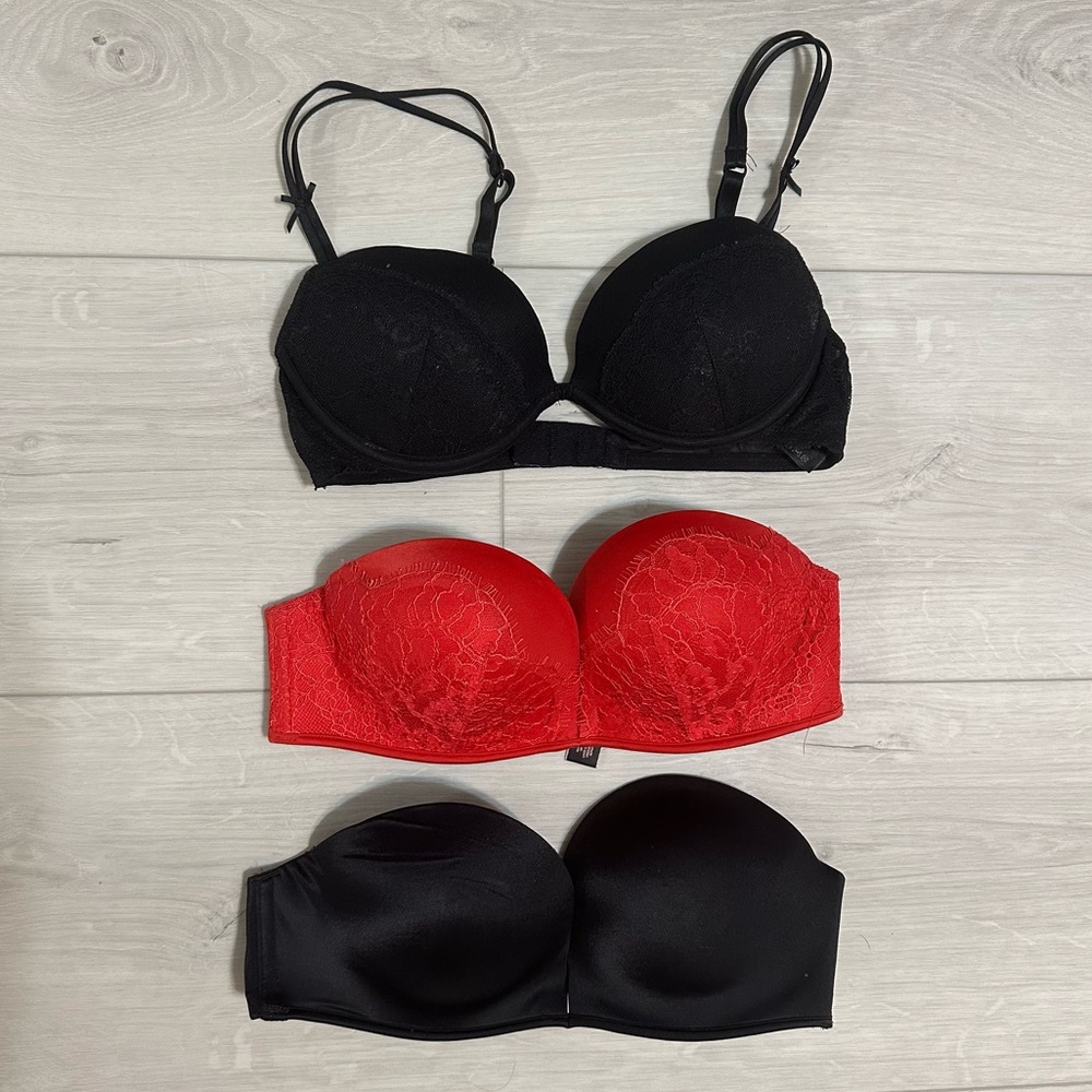 3 Push-up Bras 32B